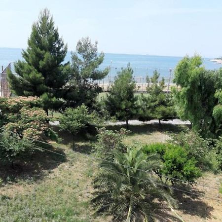 Soula'S Sunshine Green Apartment Nea Karvali Bagian luar foto