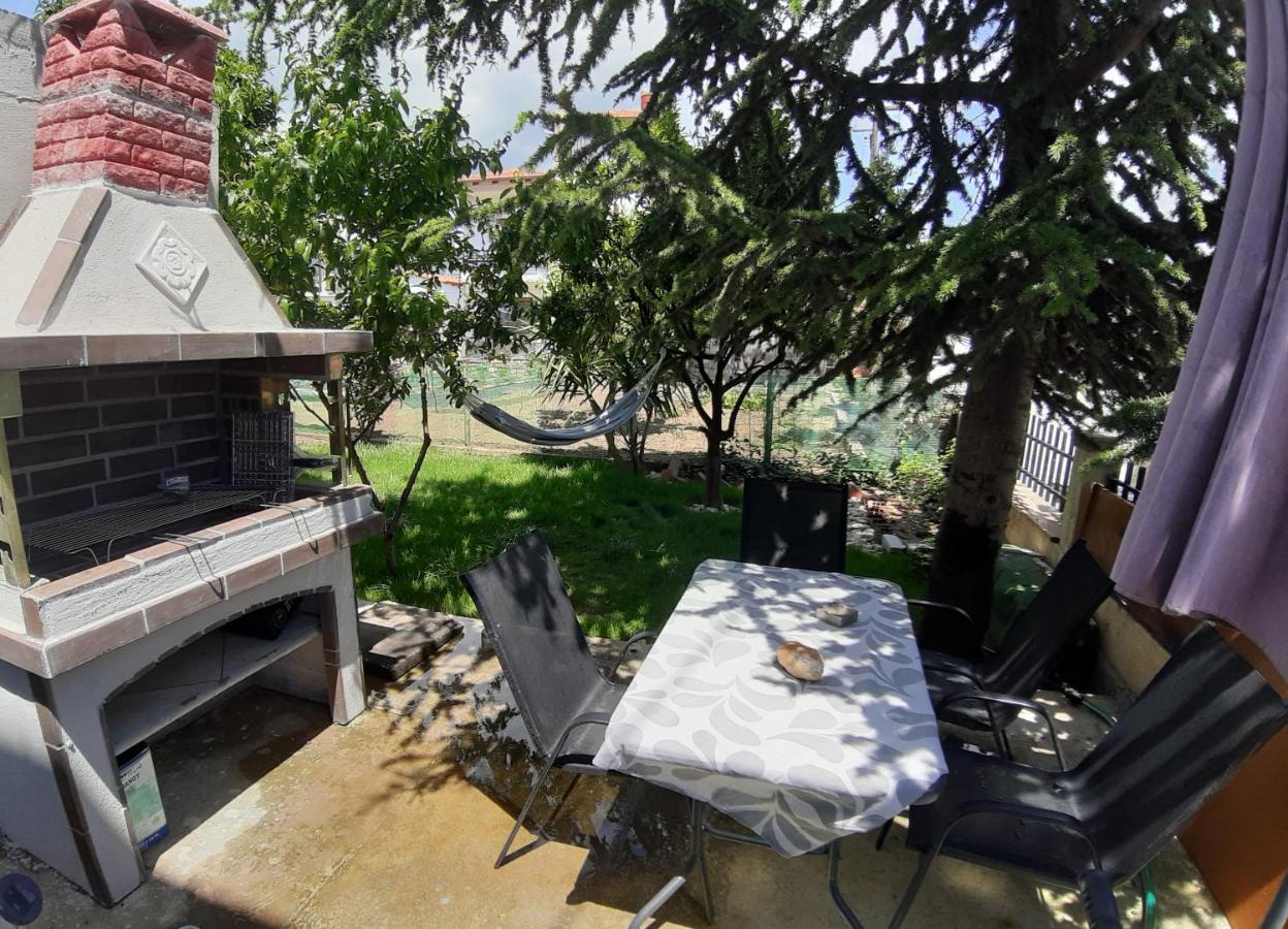 Soula'S Sunshine Green Apartment Nea Karvali Bagian luar foto