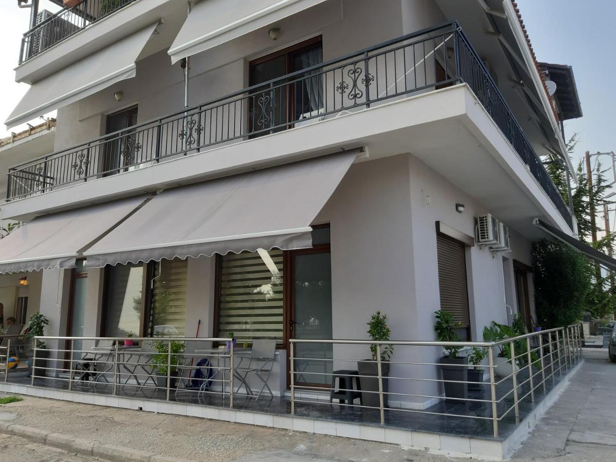 Soula'S Sunshine Green Apartment Nea Karvali Bagian luar foto