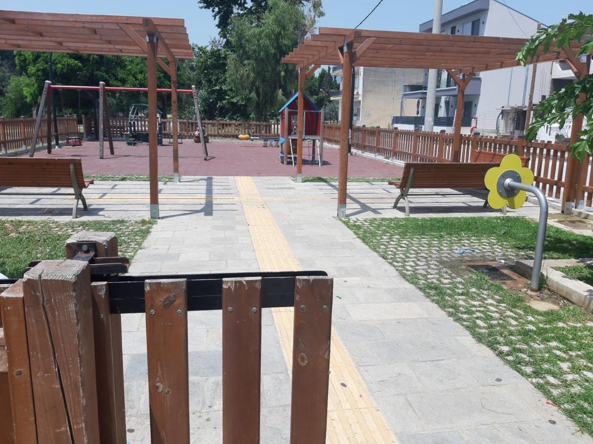 Soula'S Sunshine Green Apartment Nea Karvali Bagian luar foto
