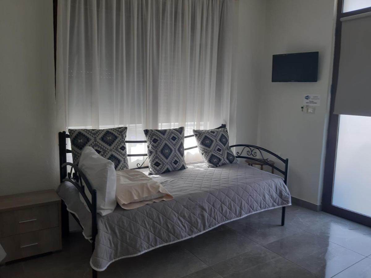 Soula'S Sunshine Green Apartment Nea Karvali Bagian luar foto